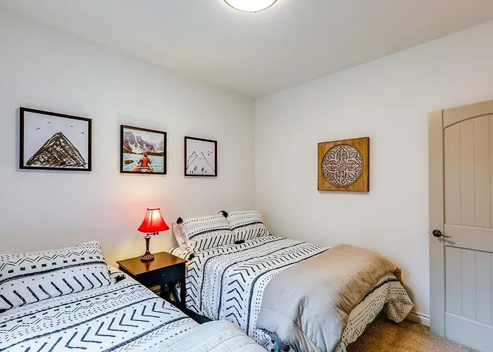 Convenient Fairbanks Guest Suite With Grill!