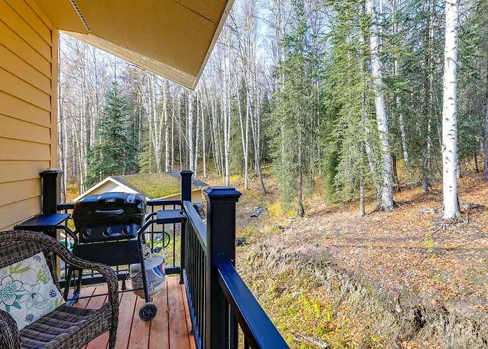 Convenient Fairbanks Guest Suite With Grill!